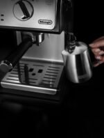 De'Longhi ECP35.31Traditional Barista Pump Espresso Machine, Coffee and Cappuccino Maker, Black - Image 2