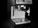 De'Longhi ECP35.31Traditional Barista Pump Espresso Machine, Coffee and Cappuccino Maker, Black - Image 4